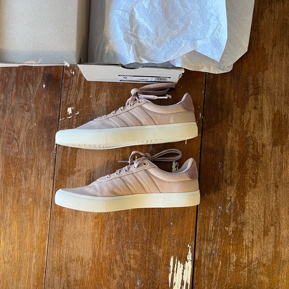 Adidas Skateboard sneakers size 9 soft pink - Picture 2 of 8